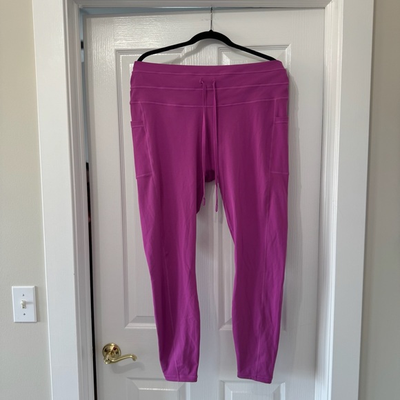 POPFLEX Cargo Leggings with Pockets in Royal Orchid with pockets Plus Size 3X - Picture 1 of 5